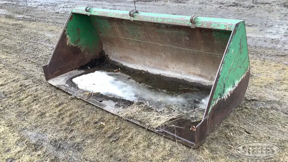 John Deere Bucket Loader Attachment