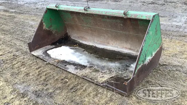 John Deere Bucket