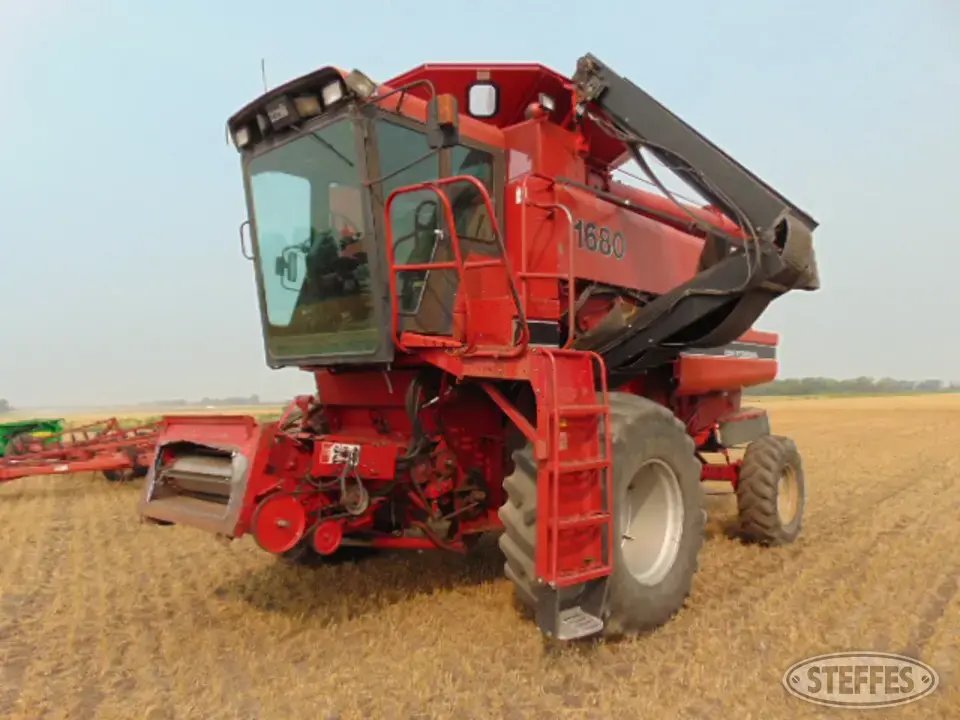 1989 Case IH 1680 Combine