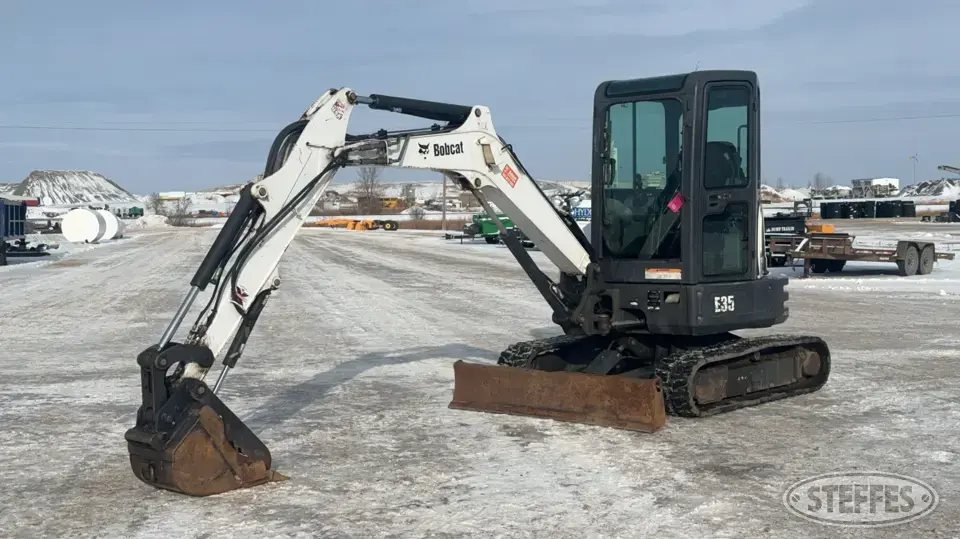 2016 Bobcat E35 Mini-Excavator
