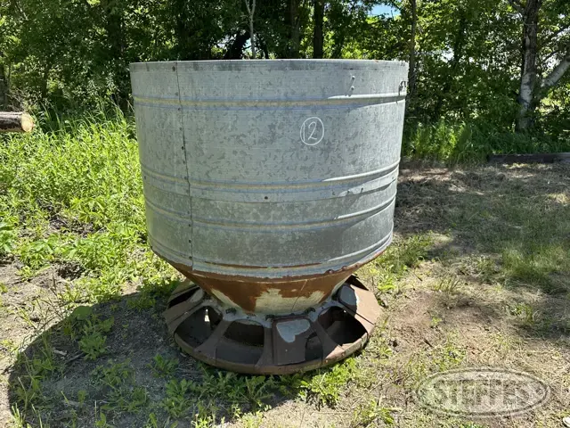 Hog feeder