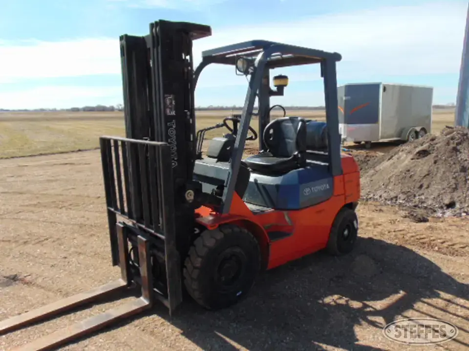 2006 Toyota 7FGU25 Warehouse Forklift