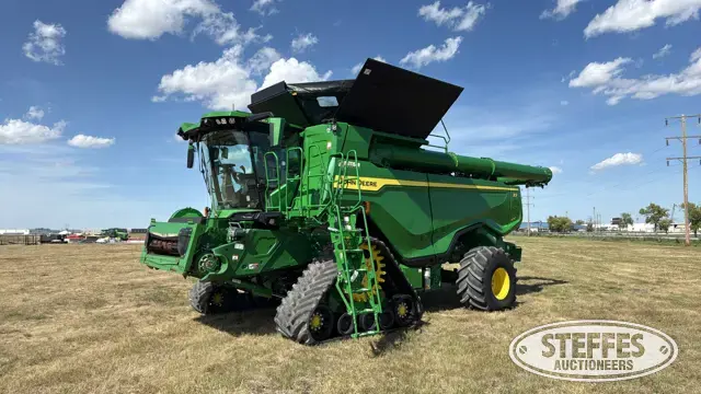 2023 John Deere X9 1100