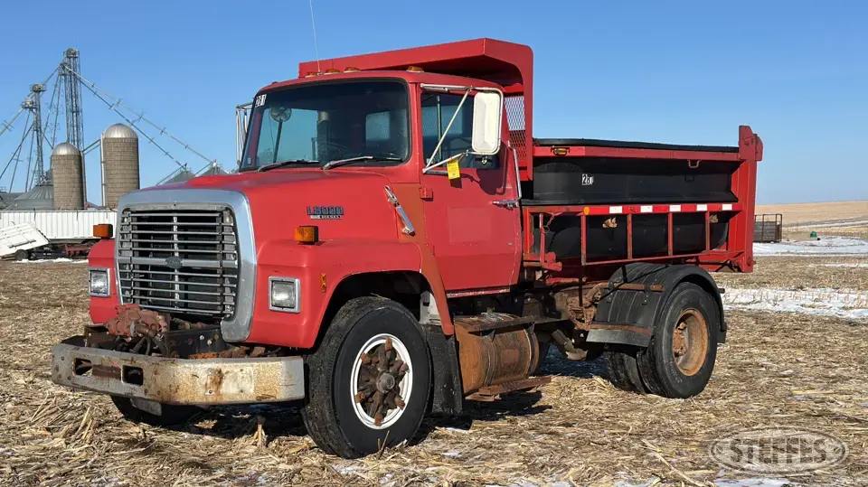 1990 Ford LN8000 Dump Truck