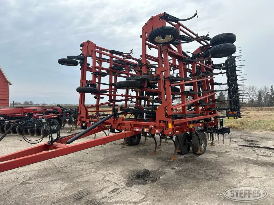 2007 Case IH Tiger-Mate II Field Cultivator