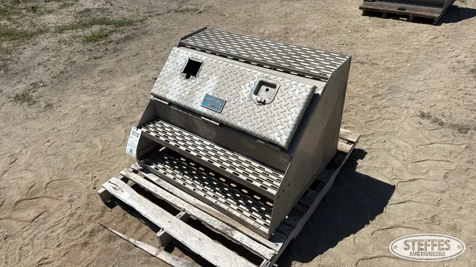 Merritt saddle box Truck-Trailer Part