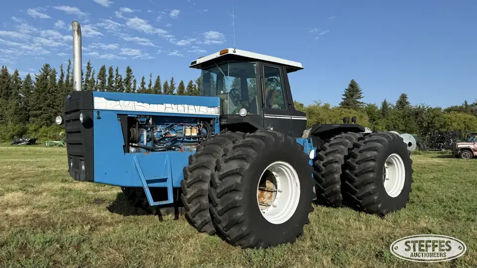 1990 Ford Versatile 976 4WD Tractor