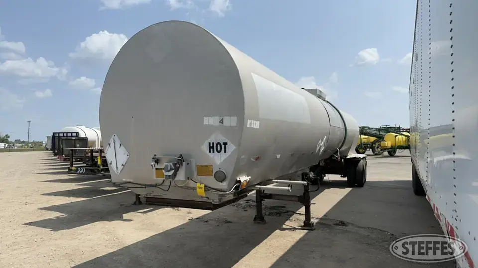 1976 Fruehauf Tank Trailer