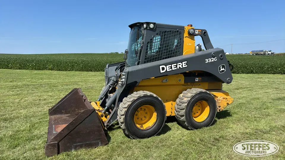 2017 Deere 332G Wheeled Skid Steer