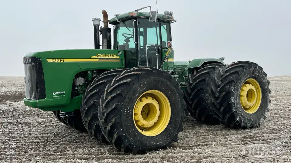 2005 John Deere 9620 4WD Tractor