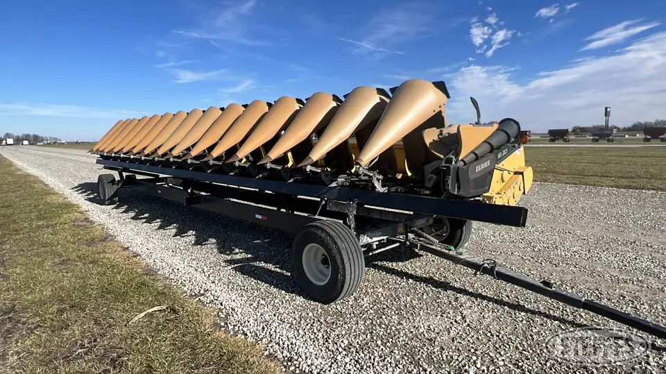 Claas 16-30 Corn Head