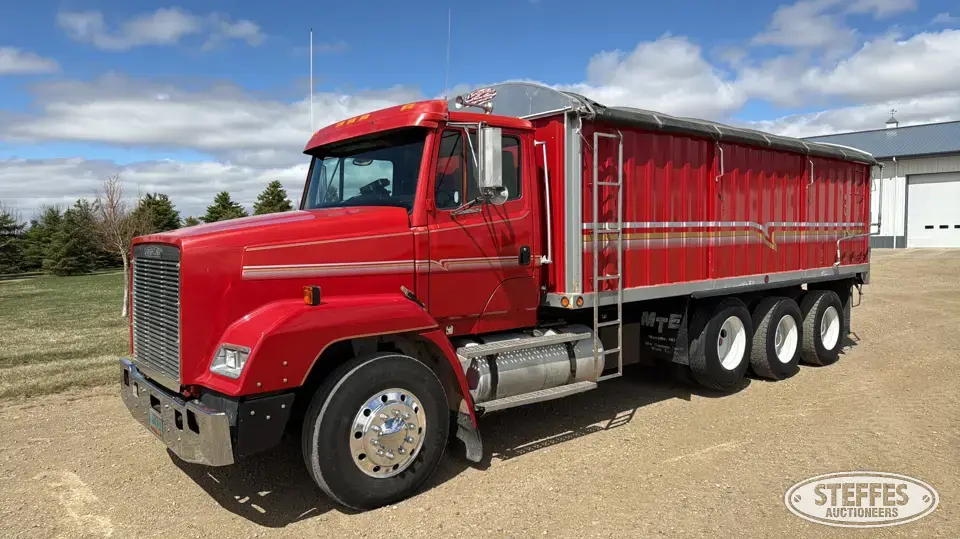 1992 Freightliner FLC112 Grain Truck