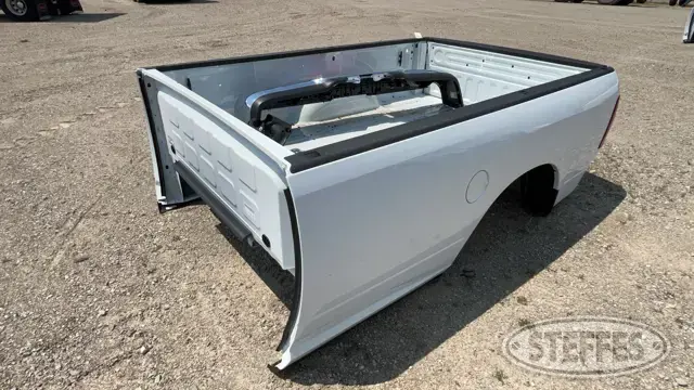 2022 Ram Pickup Box