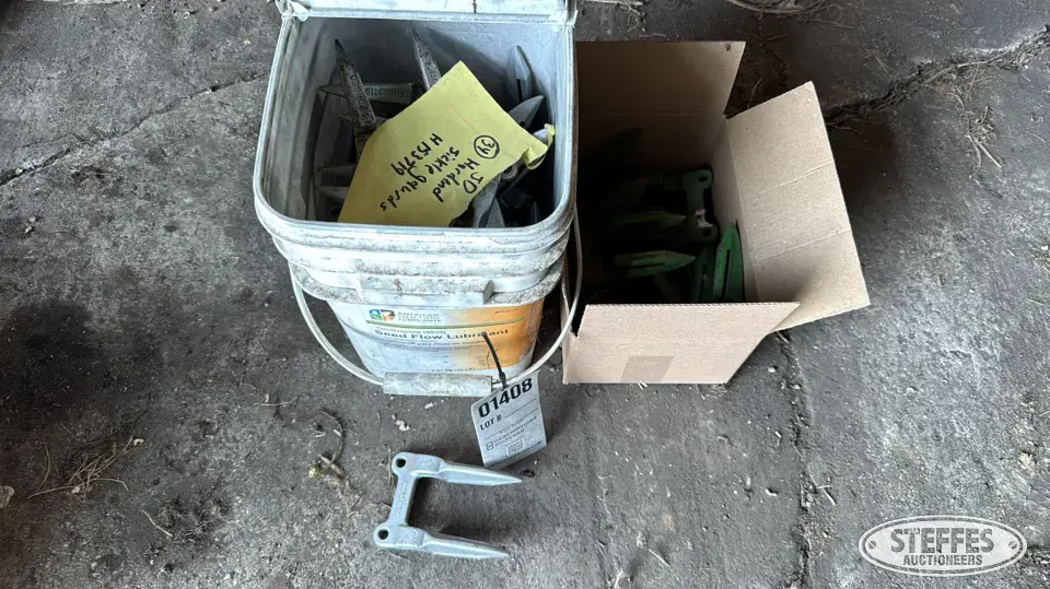 John Deere 930 sickle guards Ag Equipment Part
