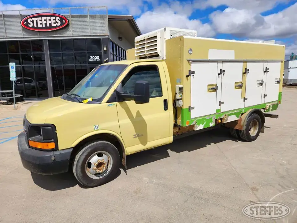 2014 GMC 4500 Cab and Chassis Truck