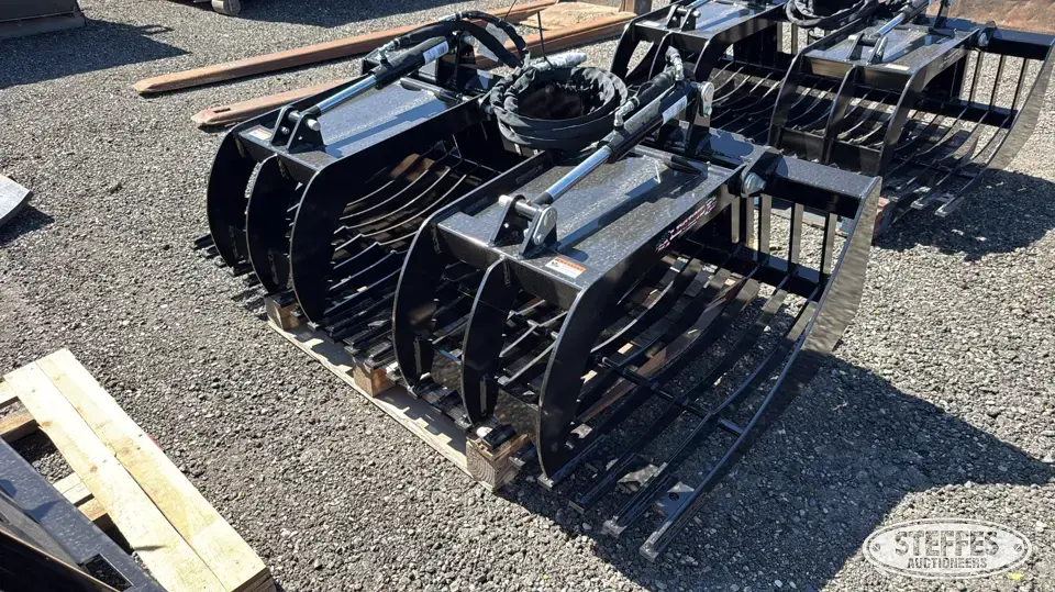 Legend Attachments 23001 Skid Steer Bucket
