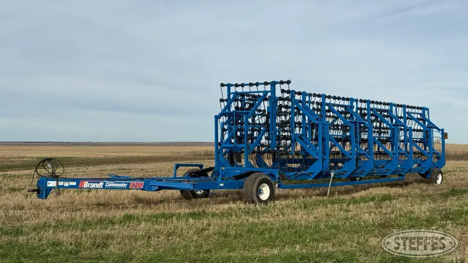 2014 Brandt Contour Commander 8200 Harrow