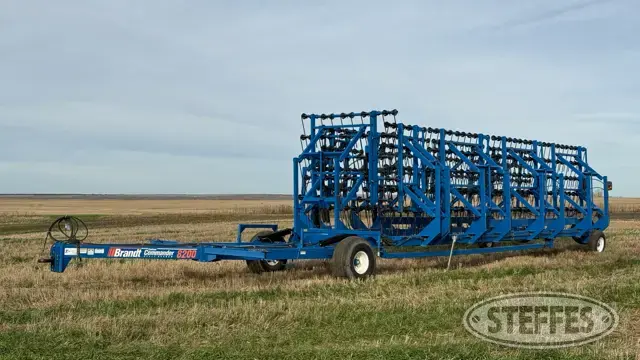 2014 Brandt Contour Commander 8200