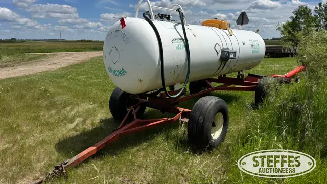 1996 Nat'l BD 1,450 gal. NH3 tank