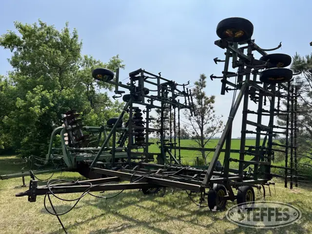 John Deere 1000
