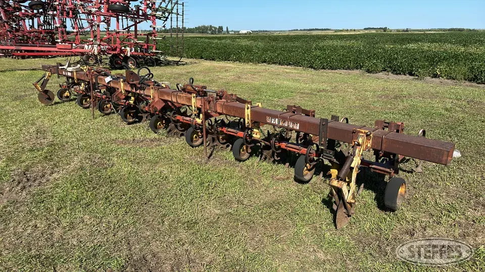 Farmhand row crop cultivator