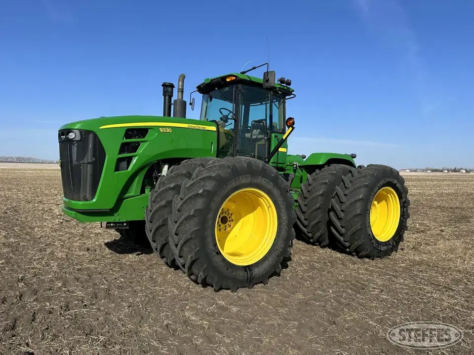 2009 John Deere 9330 4WD Tractor