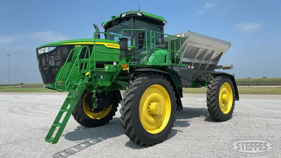 2022 John Deere 600R Self-Propelled Dry Applicators-Spreaders-Floater