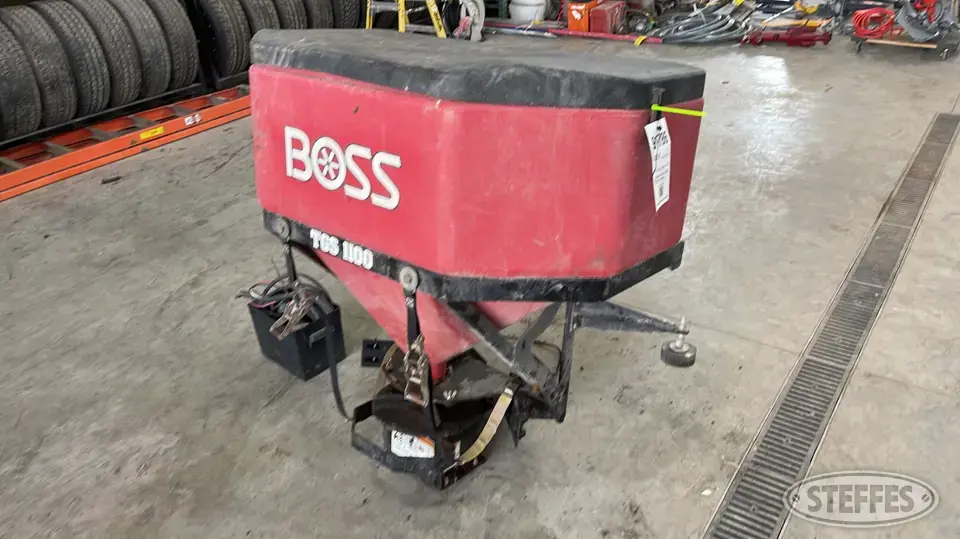 Boss TGS 1100 Snow Moving Blade