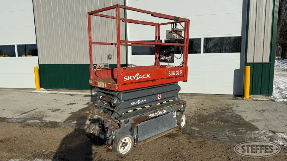 2017 Skyjack SJIII 3219 Scissor Lift
