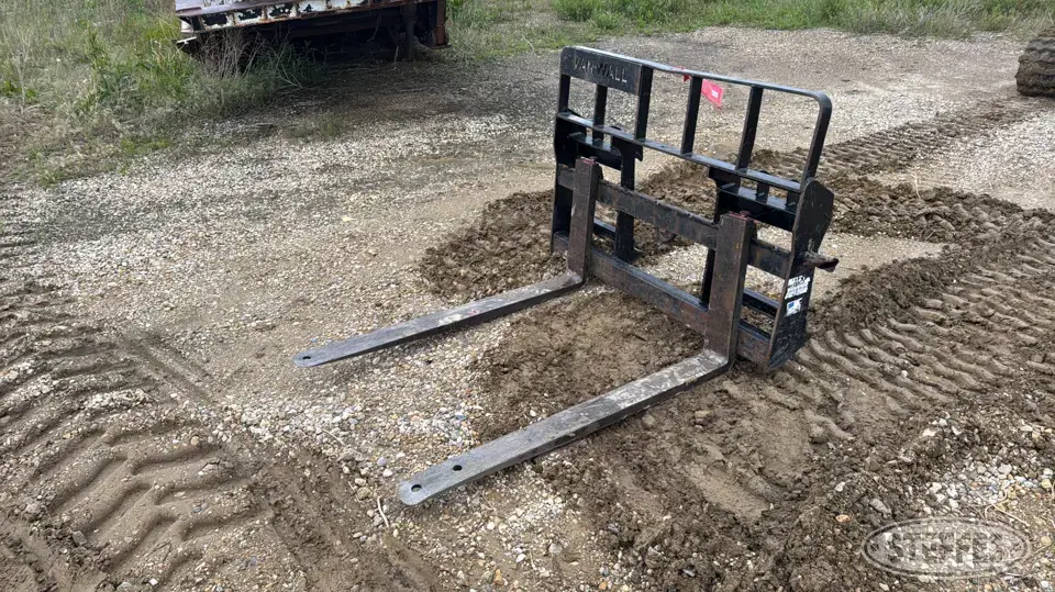 MDS pallet forks Skid Steer Fork