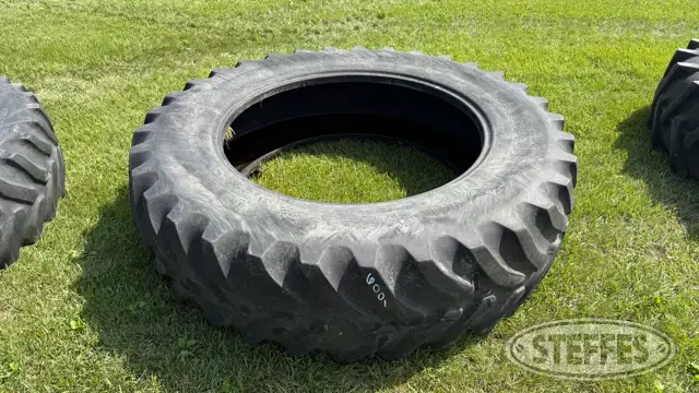 Co-Op 18.4R42 tractor tire