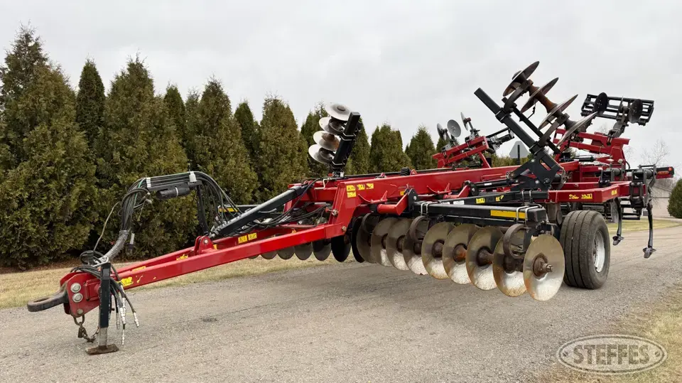 2016 Case IH 875 Ecolo-Tiger Ripper