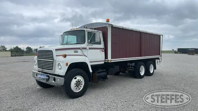 1983 Ford L9000
