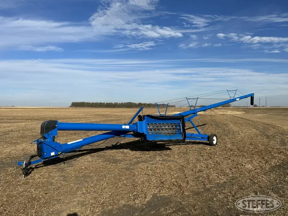 2006 Brandt 1070 Swing Hopper Auger