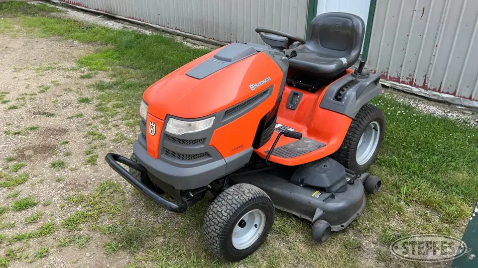 2007 Husqvarna LGT2654 Lawn Tractor