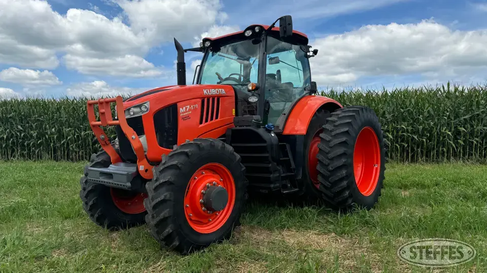 2016 Kubota M7.171 Premium MFWD Tractor
