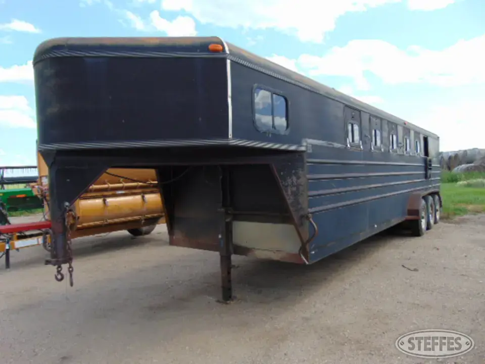 1994 K&O Semi Livestock Trailer