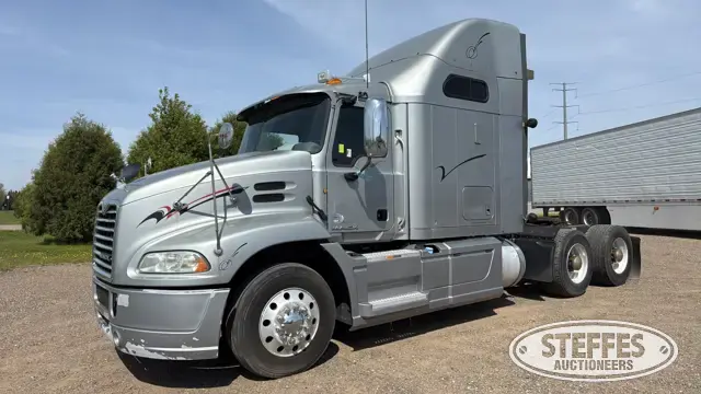 2014 Mack Pinnacle CXU613