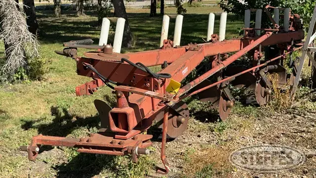 International 720