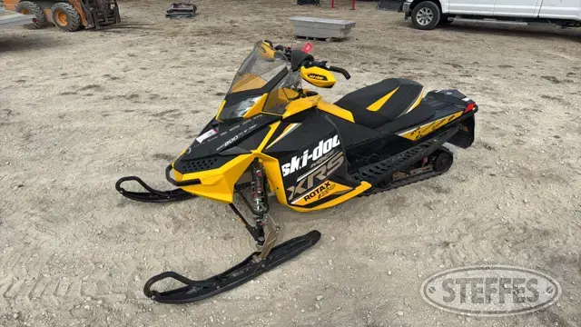 2012 Ski-Doo MX Z X-RS