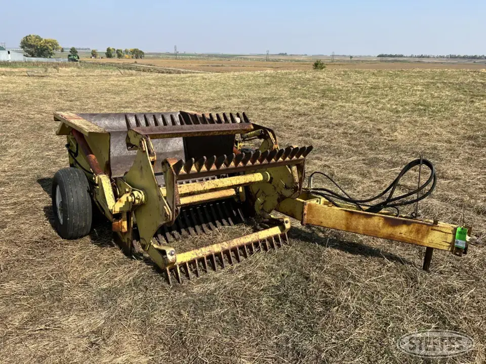 Degelman 570 Rock Picker