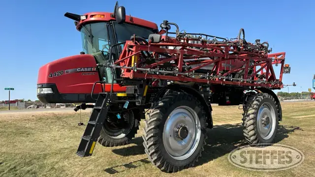 2010 Case IH Patriot 4420