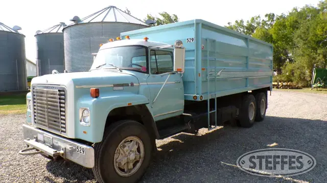 1977 International Loadstar 1800