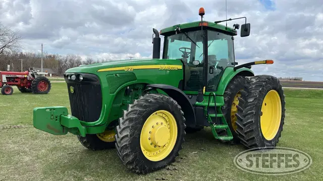 2005 John Deere 8120
