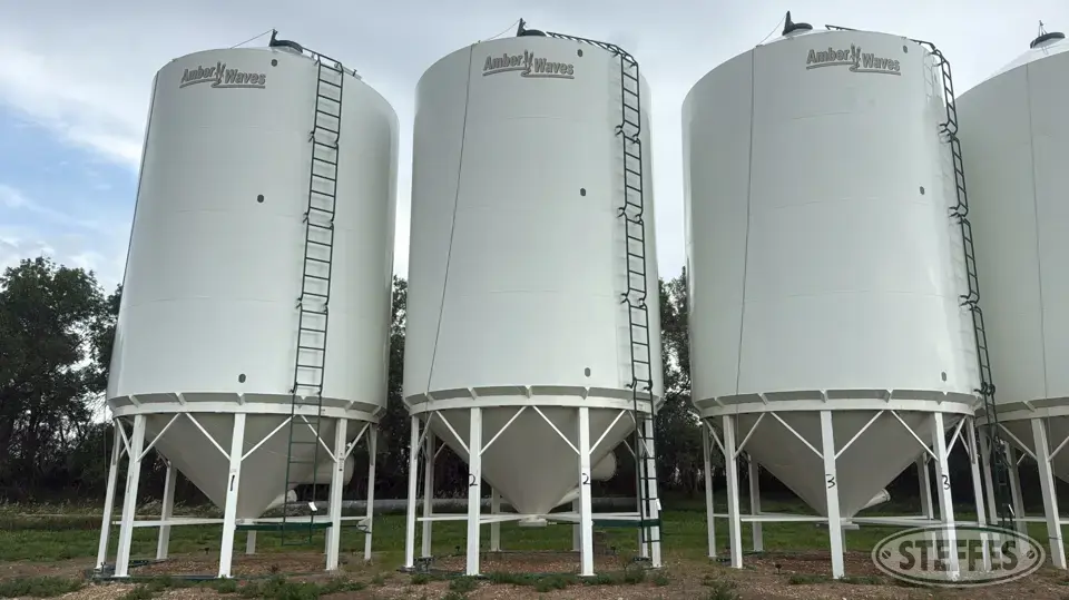 2014 Amber Waves Hopper Bin