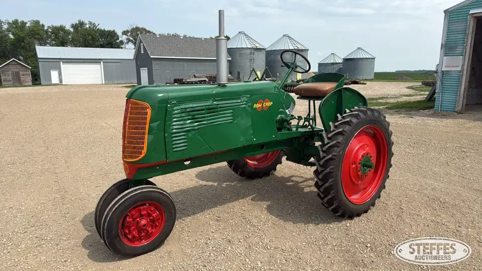 1944 Oliver Row Crop 60 Collectible Tractor