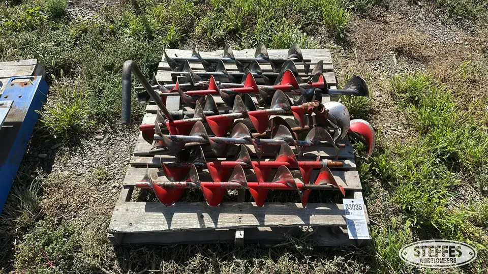 Bin sweep sections Bin Accessory