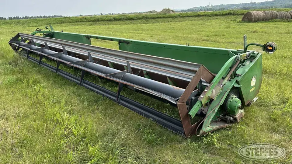 John Deere 930 Rigid Head