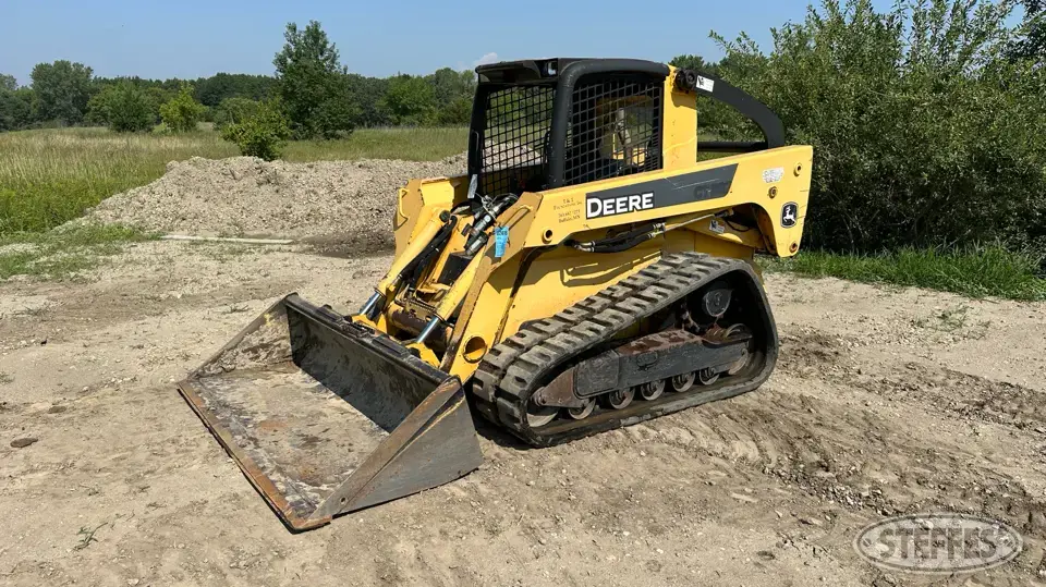 2008 Deere CT332 Tracked Skid Steer