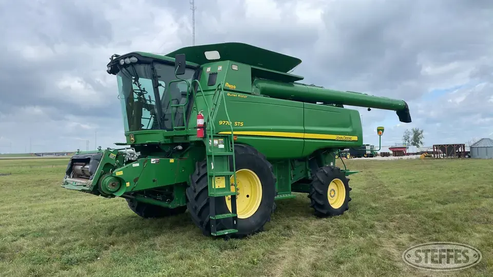 2008 John Deere 9770 STS Combine